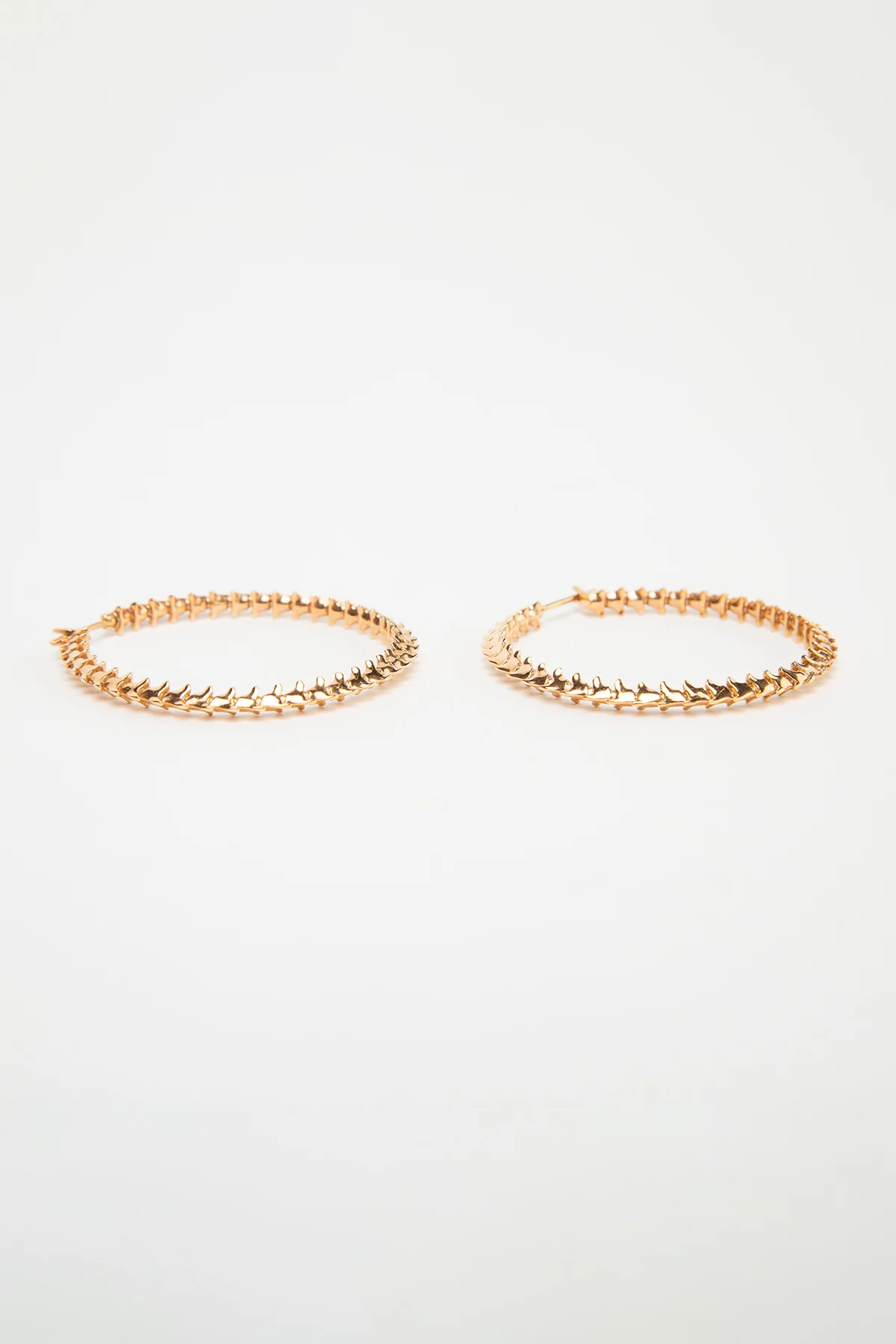 SHAUN LEANE | ROSE GOLD SPINE HOOPS - Image 2