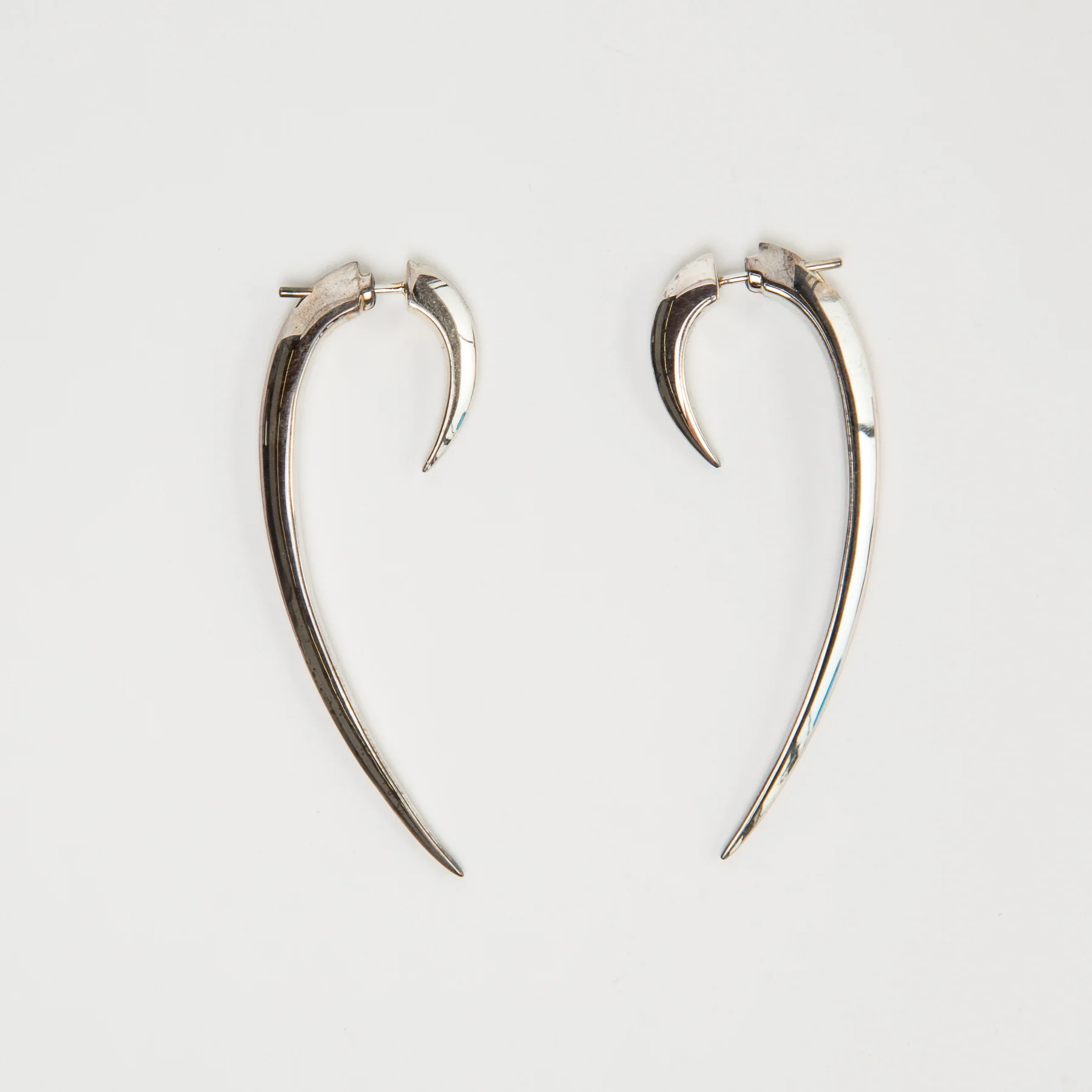 SHAUN LEANE | SILVER LONG HOOK EARRINGS