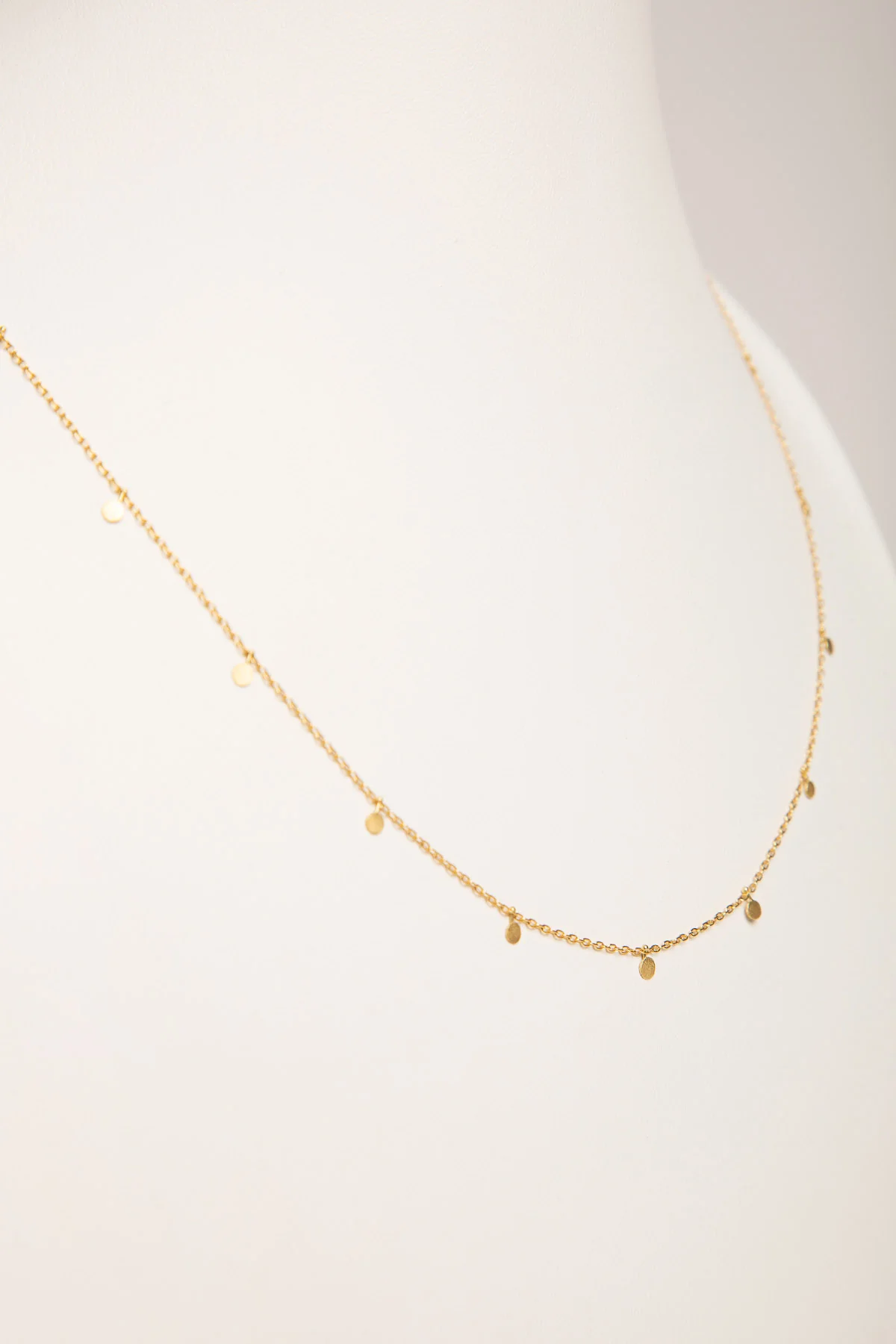 SIA TAYLOR | EVEN DOTS GOLD NECKLACE - Image 2