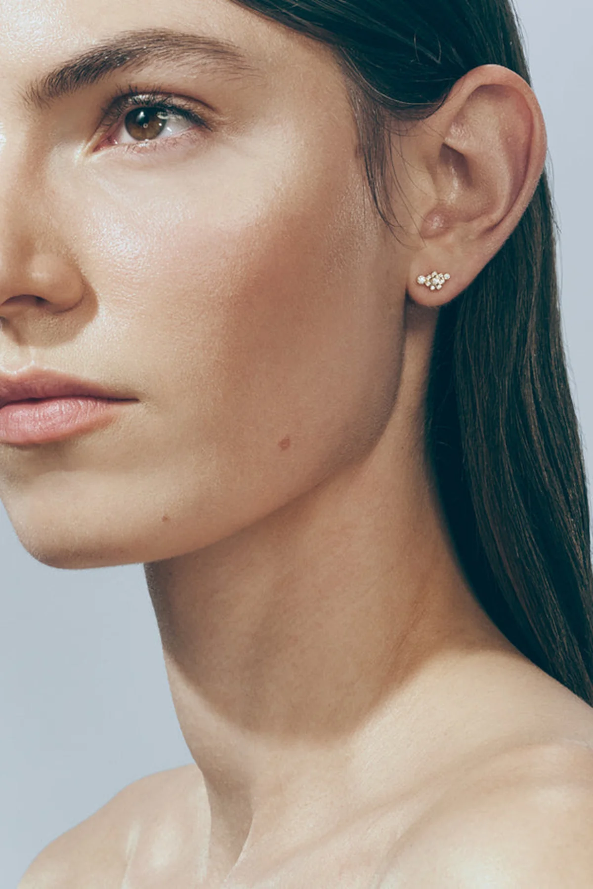 SOPHIE BILLE BRAHE | FLOWER KISS DIAMOND EARRING - Image 2
