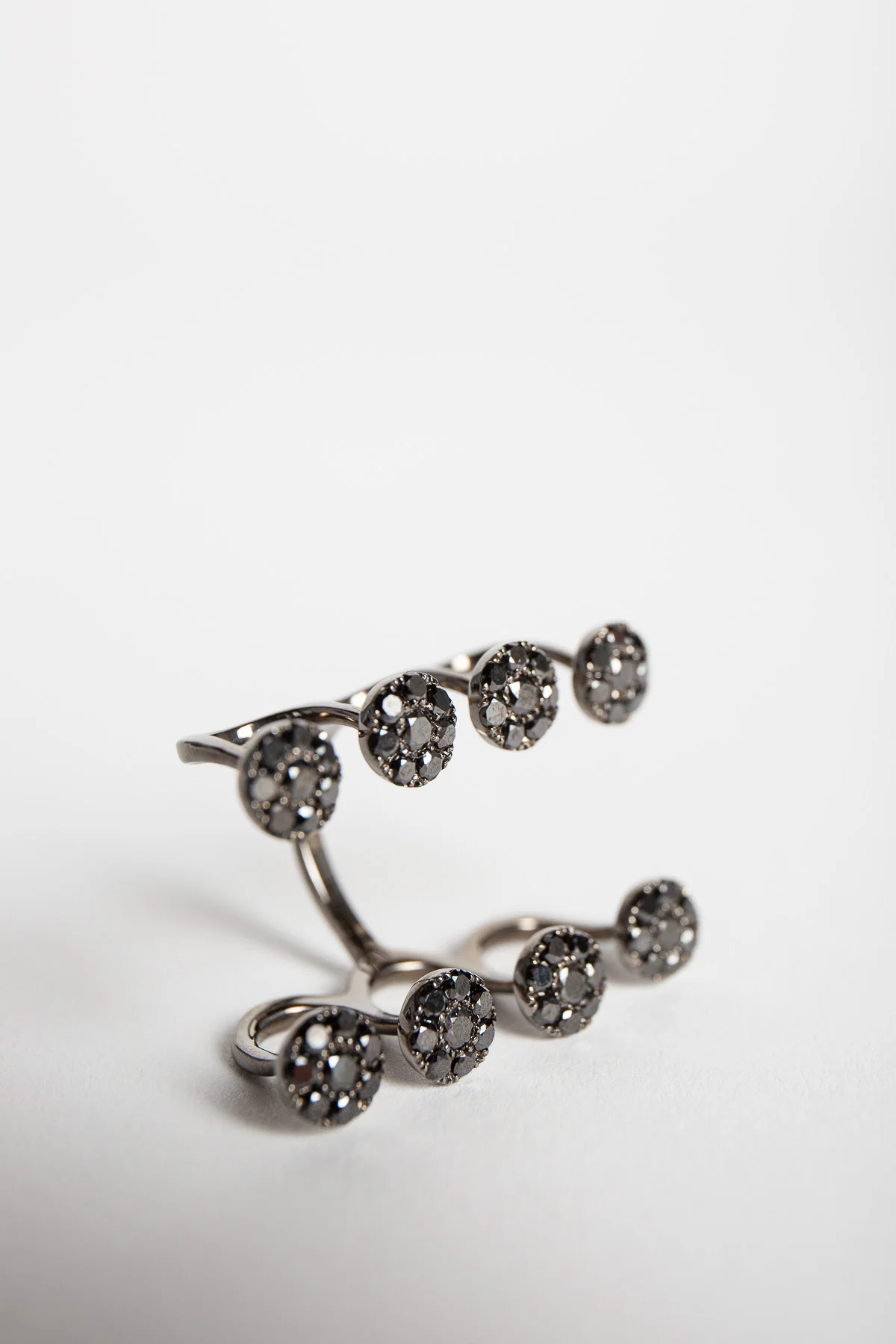 STEFERE | WHITE GOLD & BLACK DIAMOND RING - Image 4