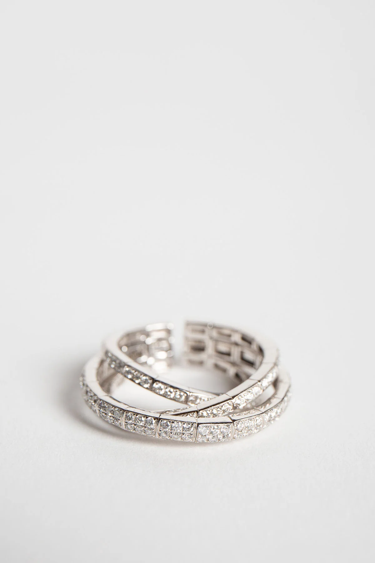 STEFERE | WHITE GOLD & DIAMOND RING - Image 2