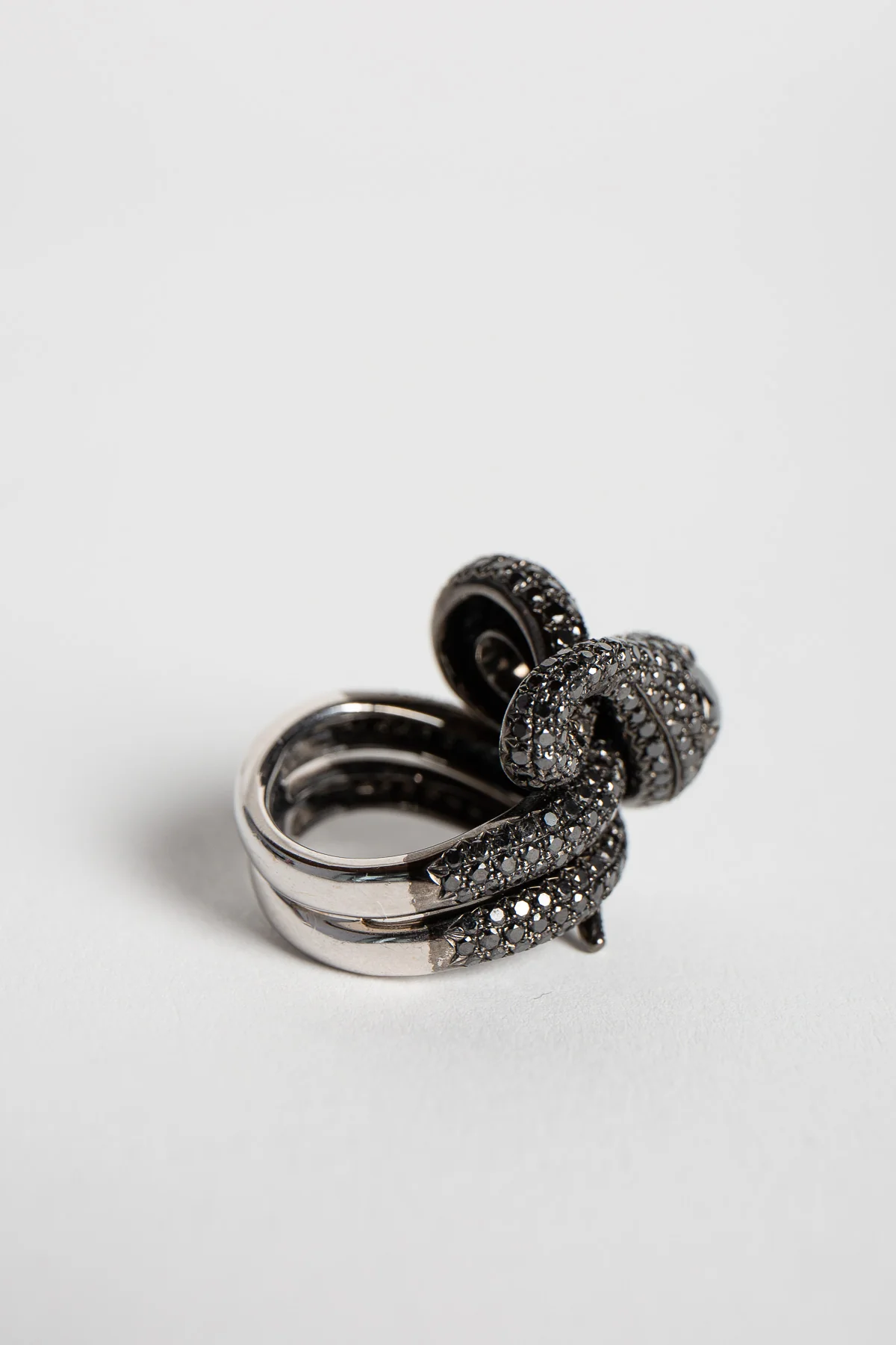 STEFERE | WHITE GOLD MULTI DIAMOND SNAKE RING - Image 4