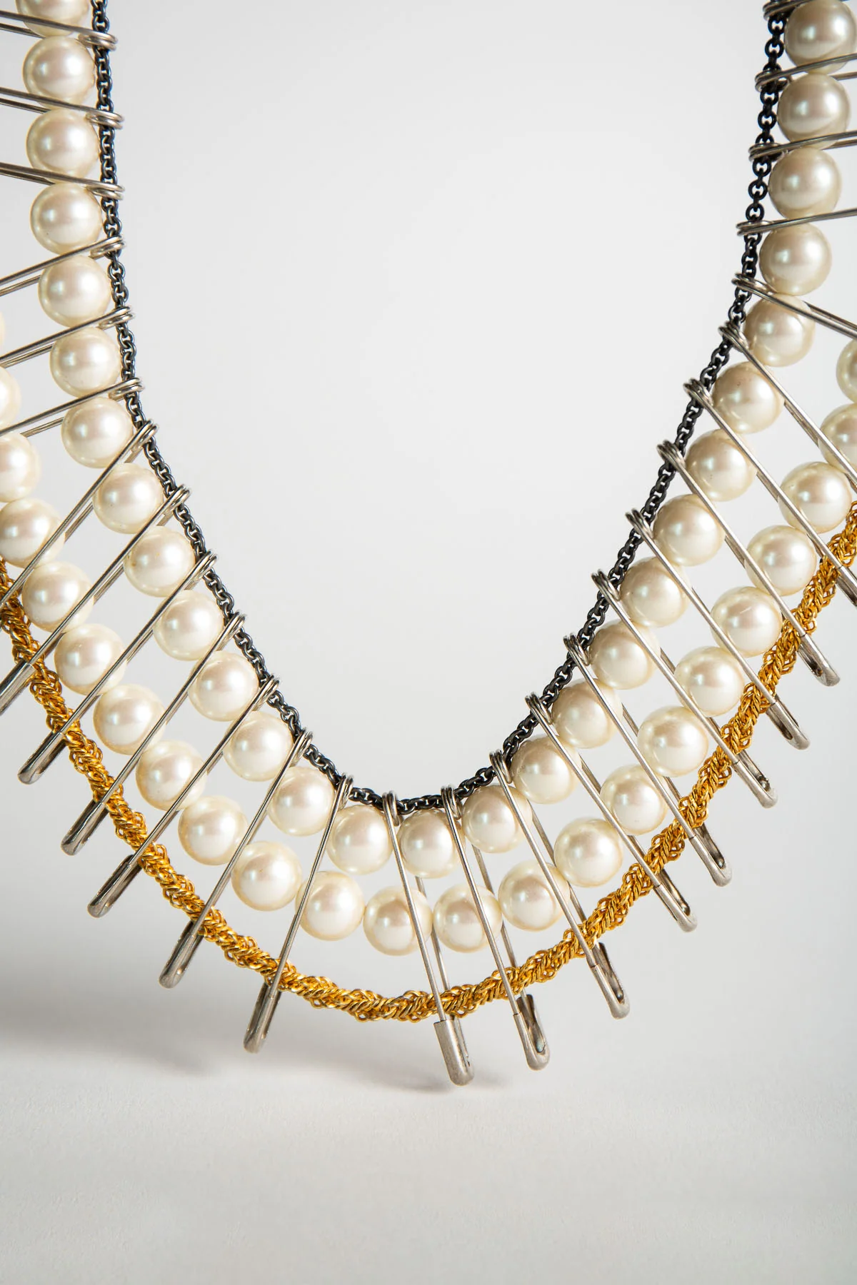 TOM BINNS | UPTOWN ROCKER BIG PEARL NECKLACE