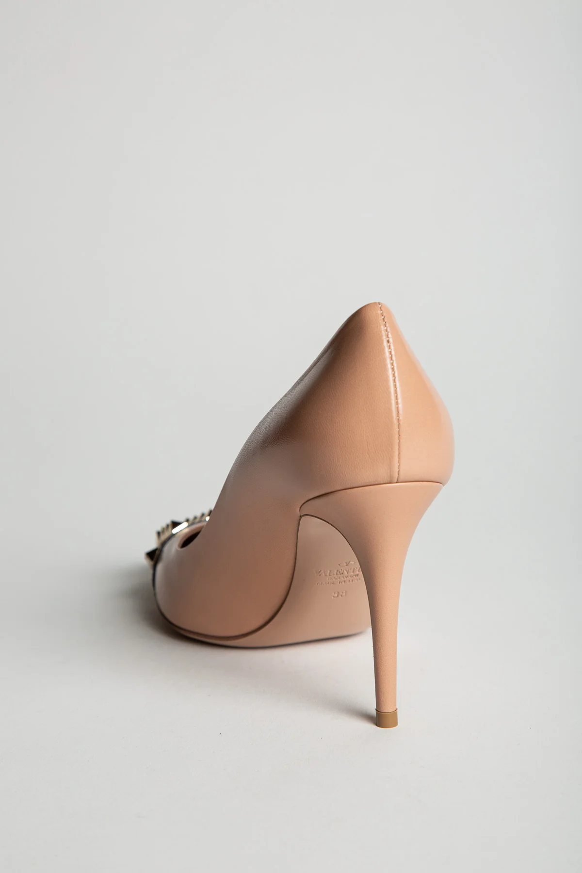 VALENTINO | ROCKSTUD POINTED TOE PUMPS - Image 4