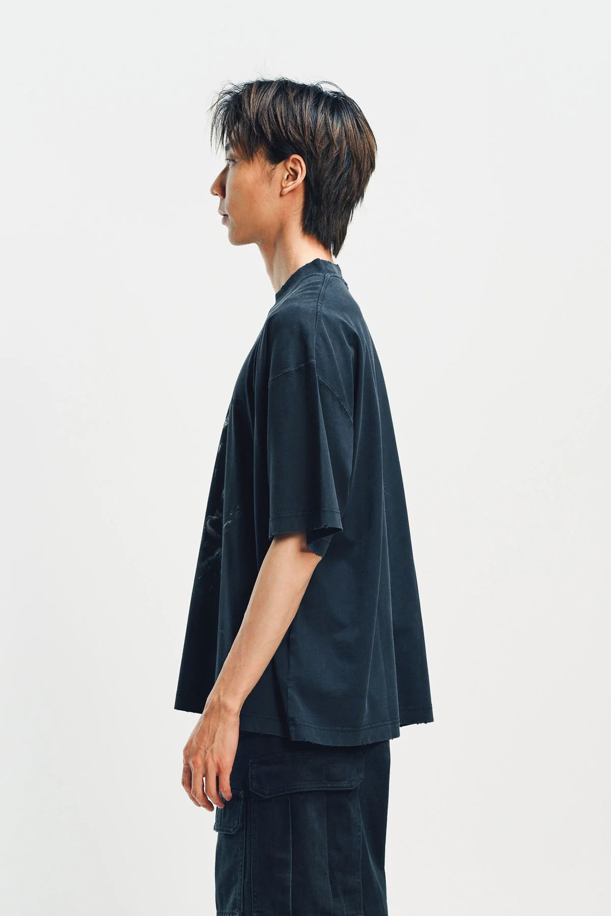 VETEMENTS | JESUS ON A CROSS TEE - Image 4