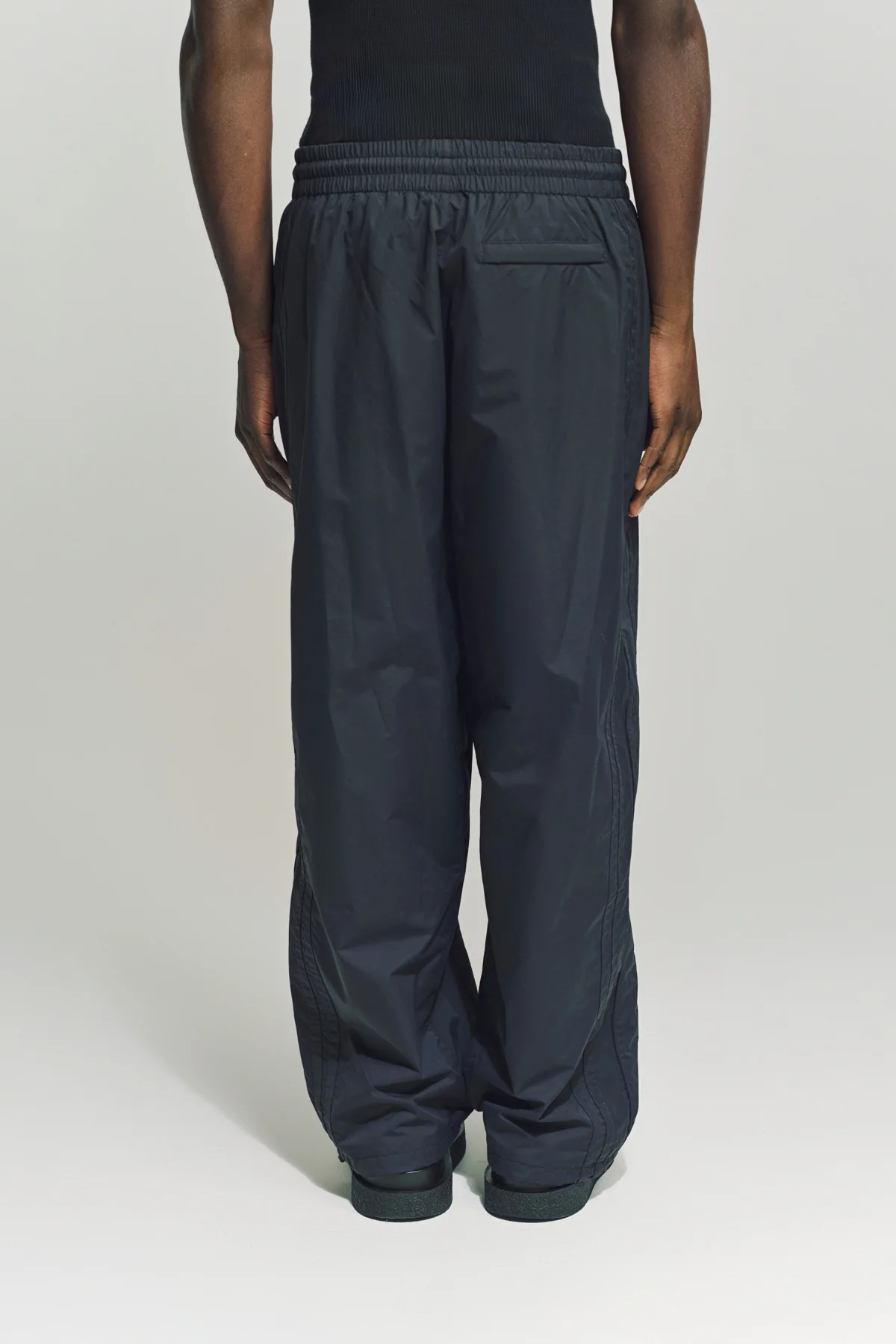 VETEMENTS | OVAL LOGO TRACKPANTS - Image 4