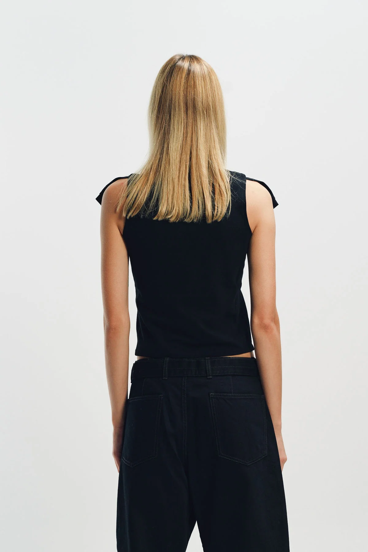 VETEMENTS | SLEEVES TO FRONT POLO - Image 4