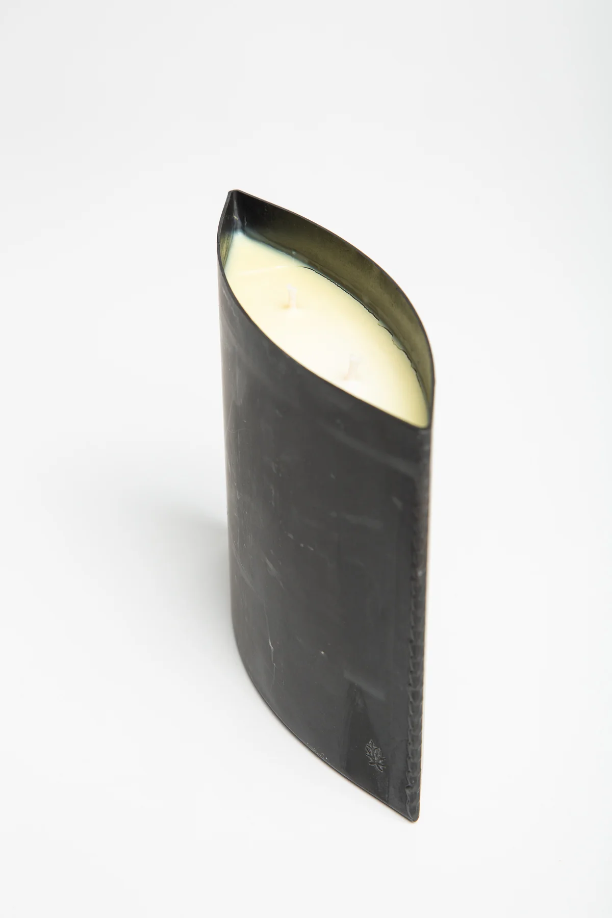 WICKER'S CREEK | SACRED EMBER CANDLE - Image 3