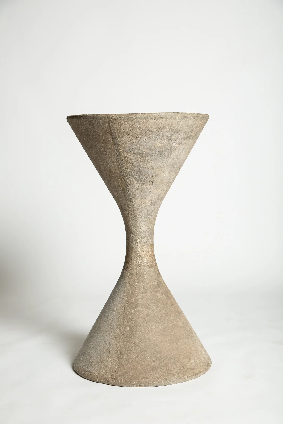 MAXFIELD PRIVATE COLLECTION | LARGE WILLY GUHL DIABOLO PLANTER