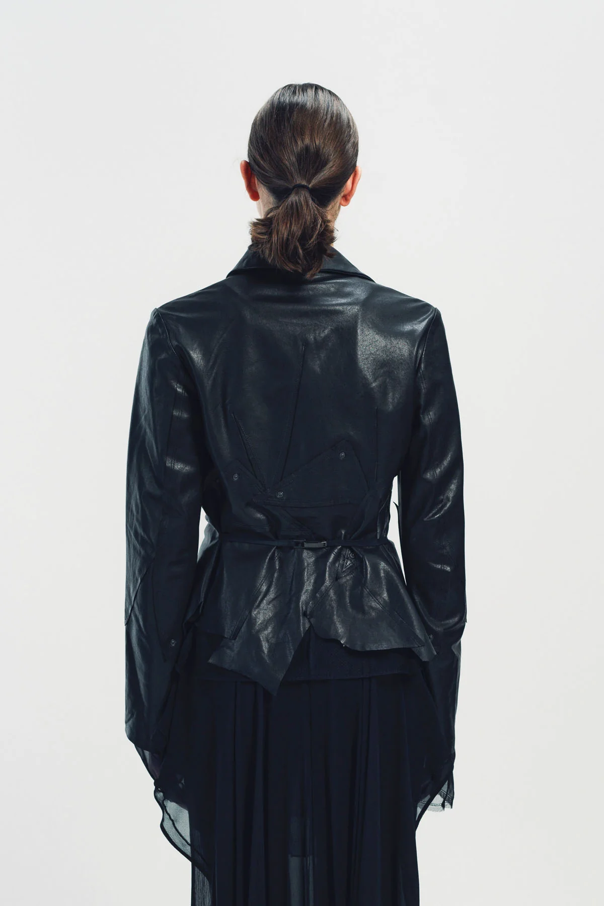 YEHUAFAN | ASYMMETRIC LEATHER JACKET - Image 4
