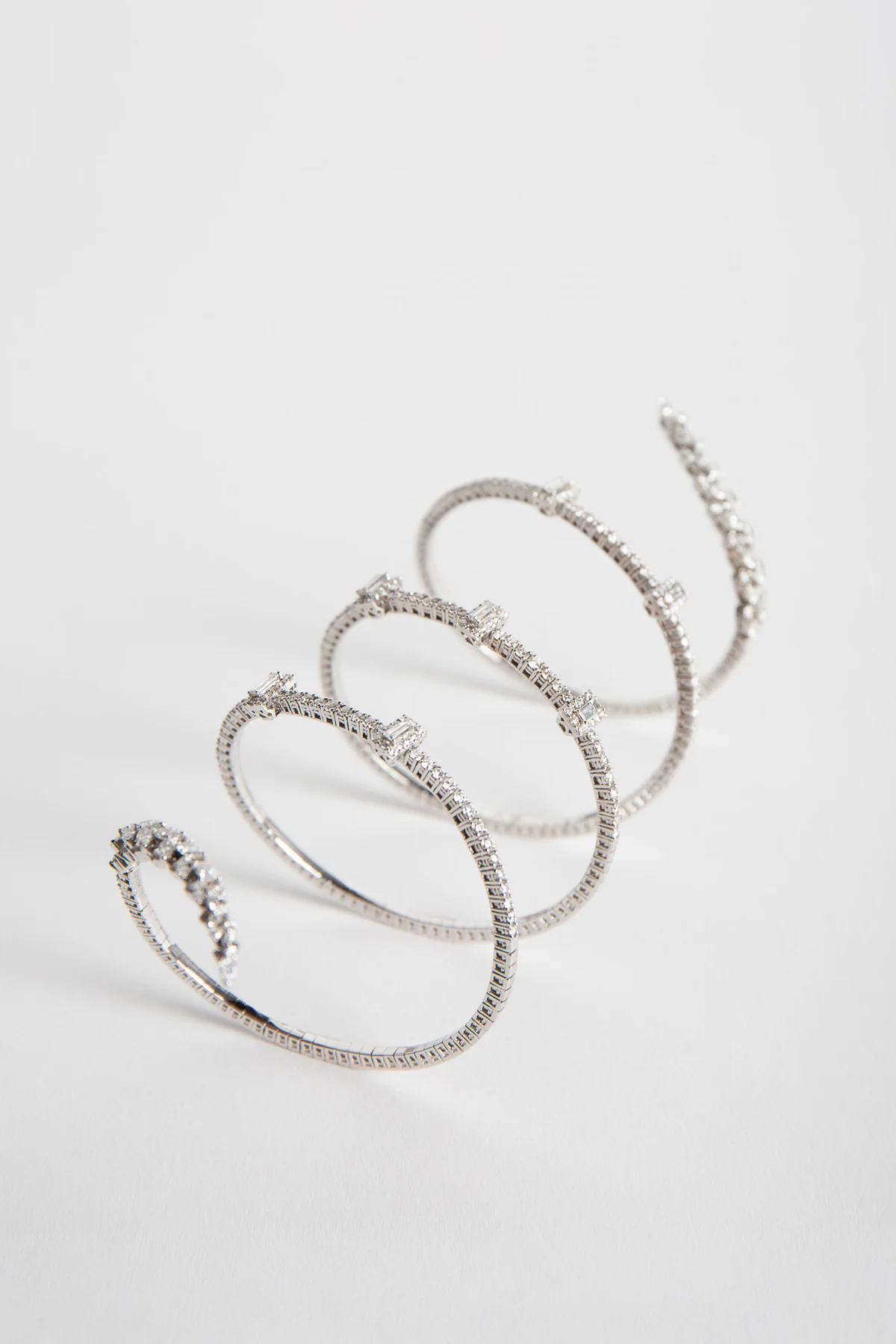 YEPREM | Y-COUTURE DIAMOND BRACELET
