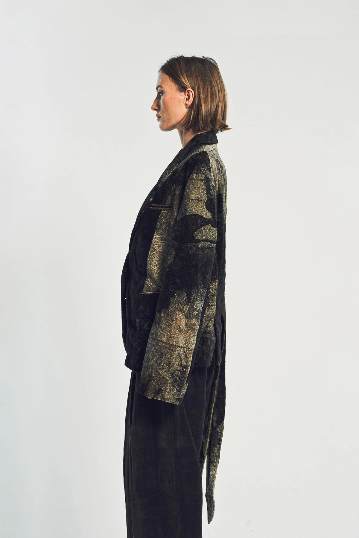 ZIGGY CHEN | CROP 2-BUTTON BLAZER - Image 5
